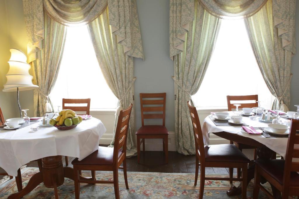 Crotty'S Pub & Accommodation Kilrush Extérieur photo
