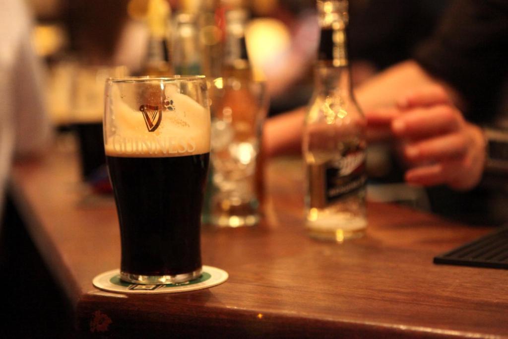 Crotty'S Pub & Accommodation Kilrush Extérieur photo