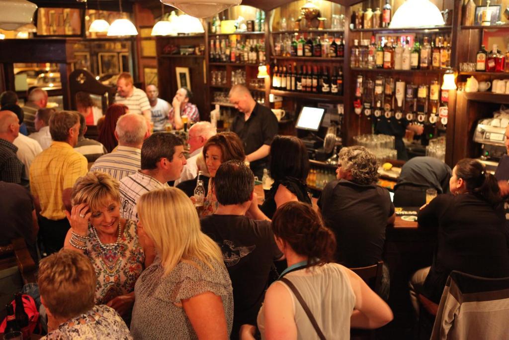 Crotty'S Pub & Accommodation Kilrush Extérieur photo