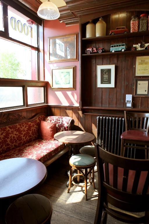 Crotty'S Pub & Accommodation Kilrush Extérieur photo